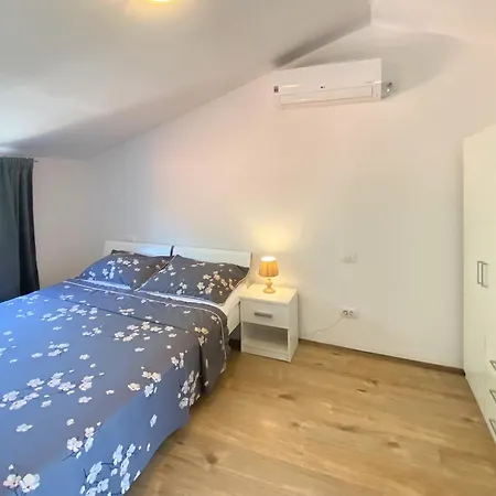 Villa S Privatnim Bazenom