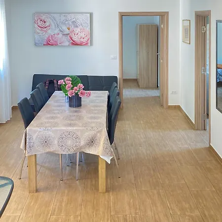 Villa S Privatnim Bazenom *