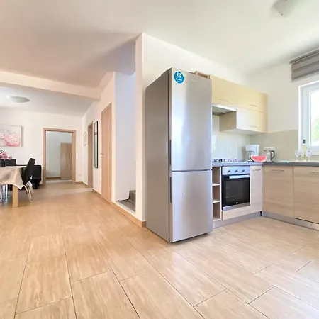 Villa S Privatnim Bazenom