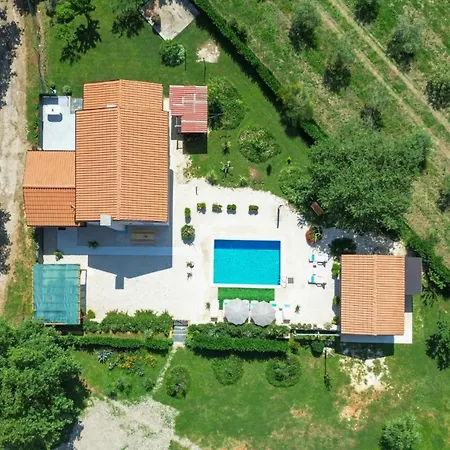 Villa S Privatnim Bazenom *