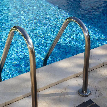 Villa S Privatnim Bazenom *